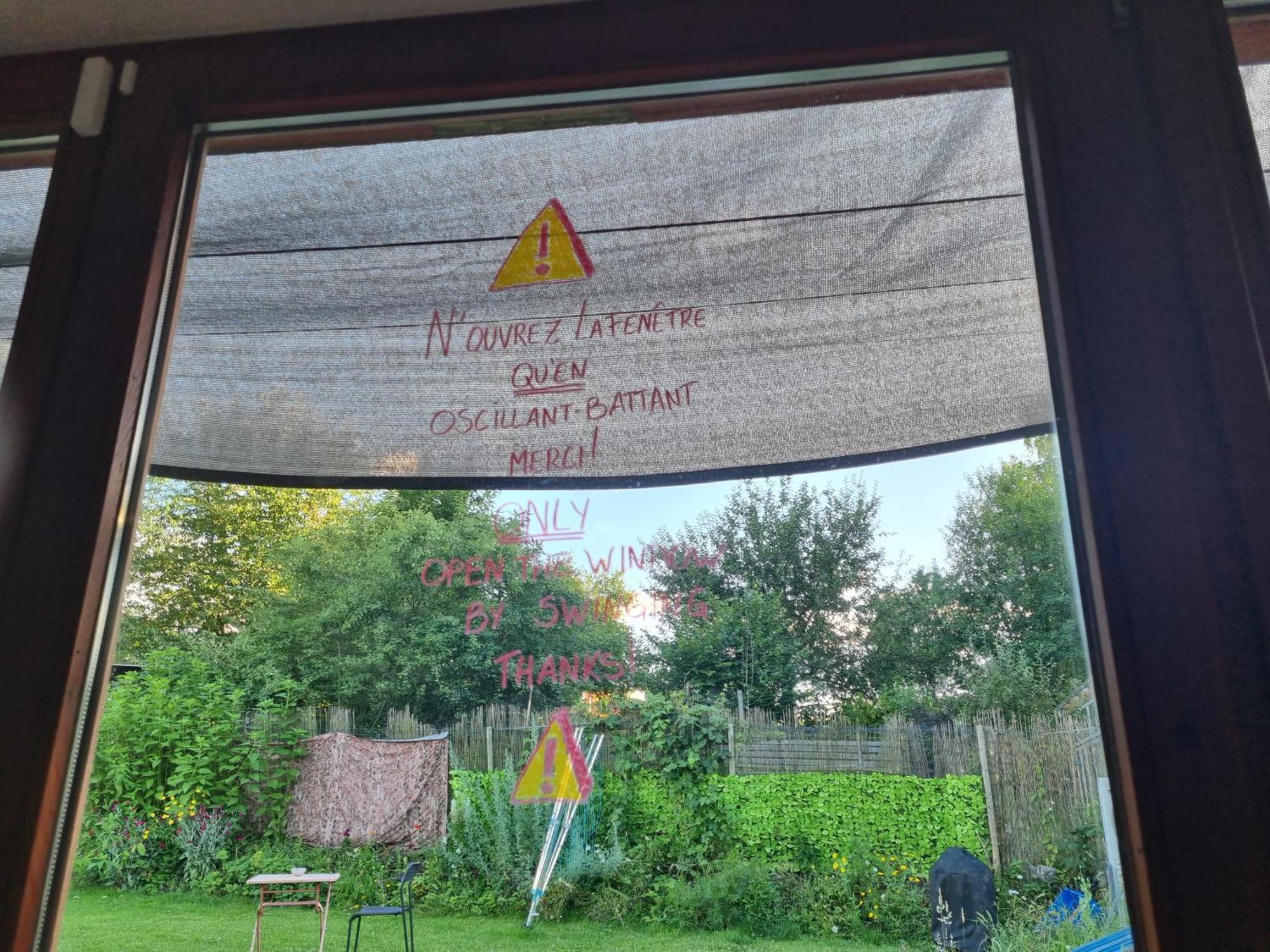 לייז' Gee Is Sharing Her Home מראה חיצוני תמונה